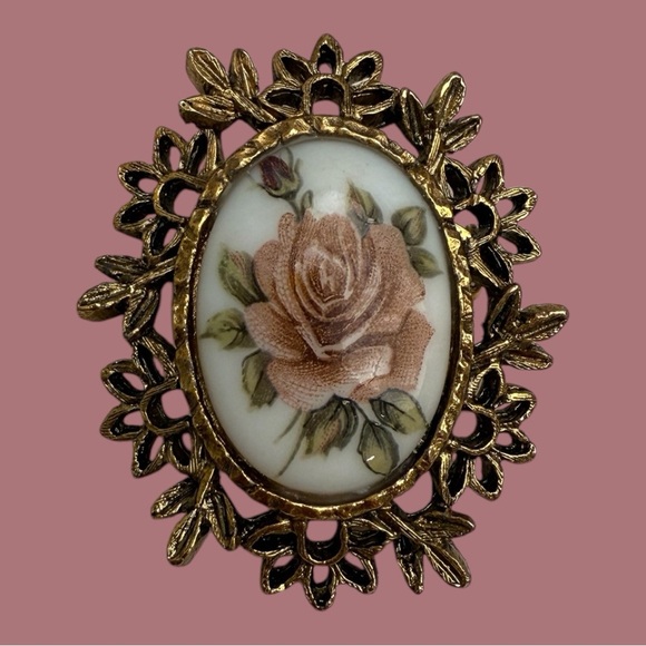 Jewelry - Vintage Rose Cameo Brooch Gold Tone Ceramic